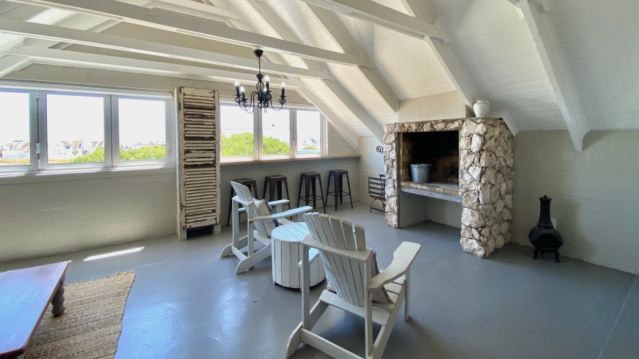 6 Bedroom Property for Sale in Jacobsbaai Western Cape